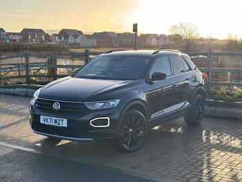 Used Volkswagen T-Roc 2021 for sale - 76836985: Photo