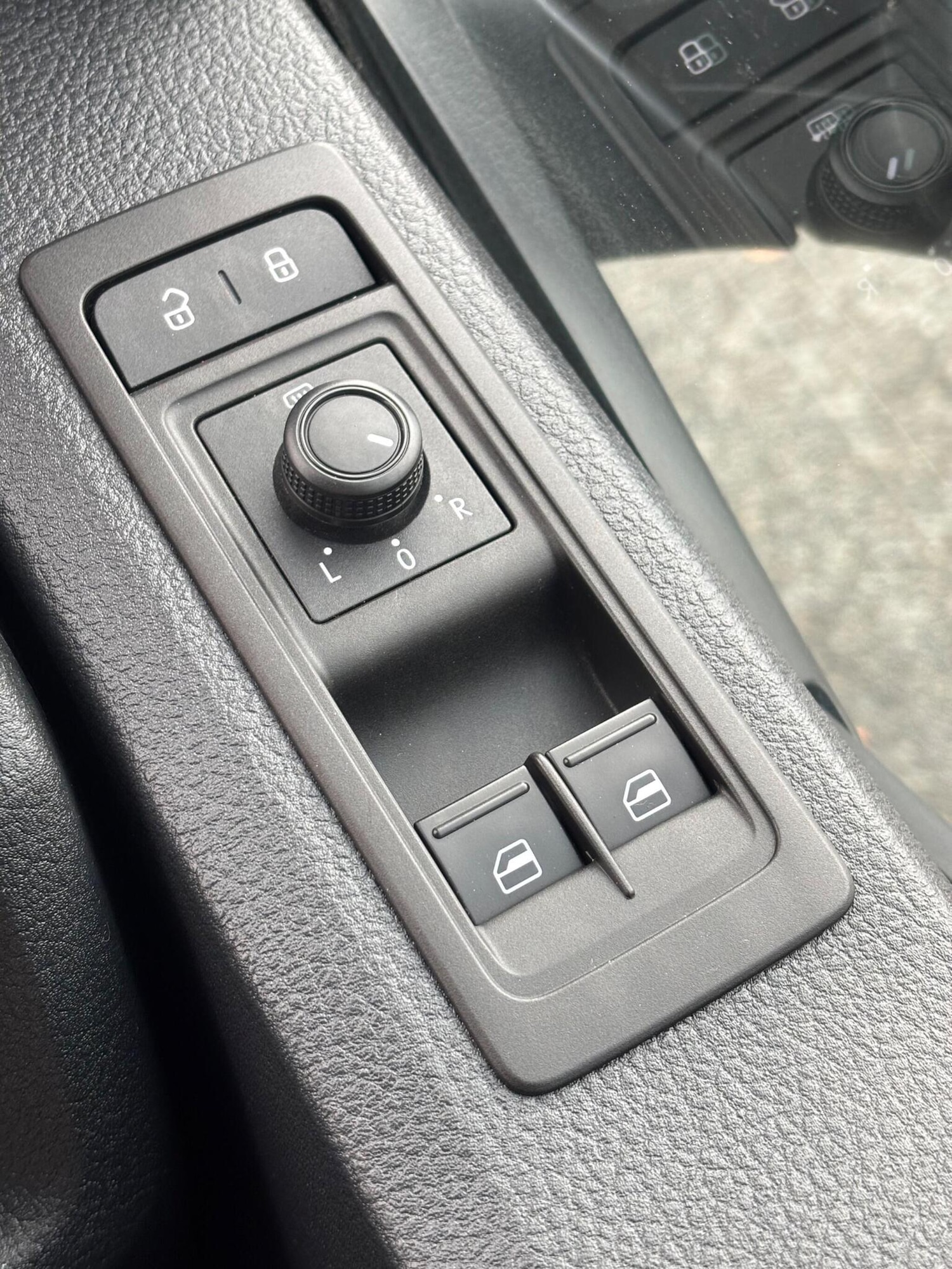 Used Volkswagen Transporter Shuttle 2019 for sale - 76324739: Photo 31