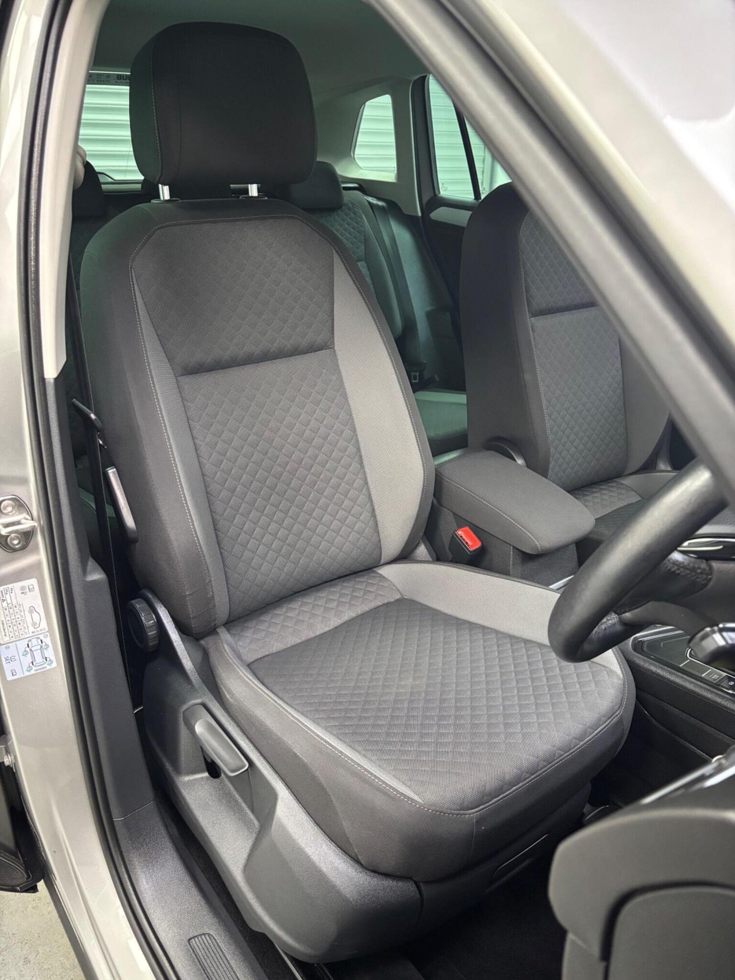 Used Volkswagen Tiguan 2020 for sale - 76324727: Photo 12