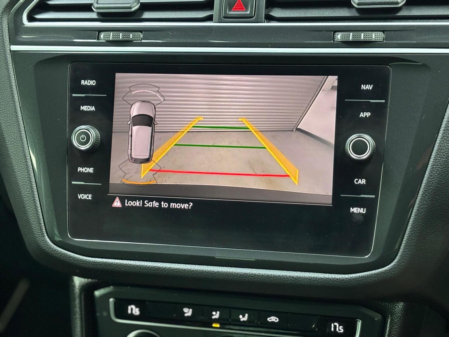 Used Volkswagen Tiguan 2020 for sale - 76324727: Photo 31