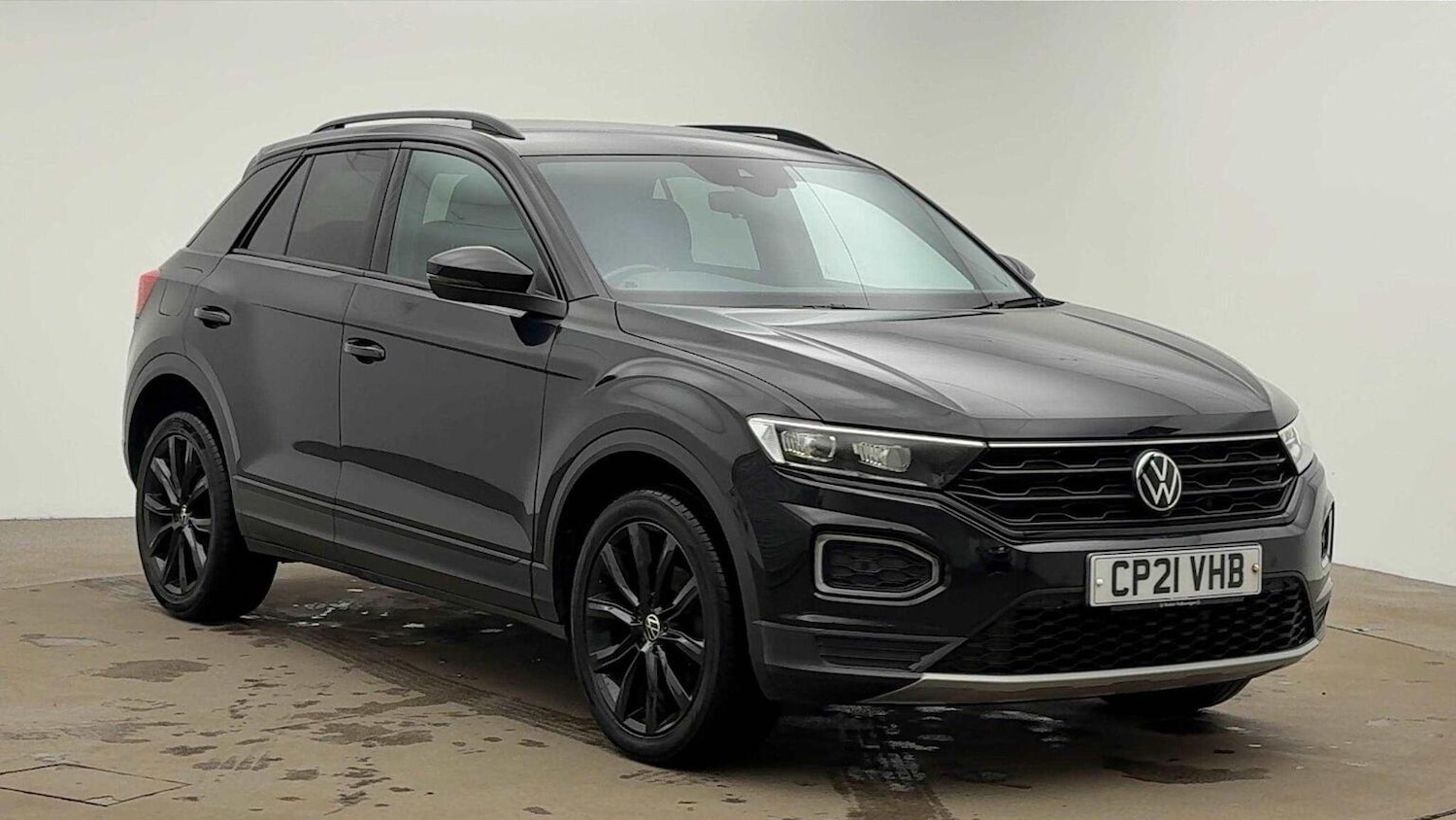 Used Volkswagen T-Roc 2021 for sale - 76455369: Photo 2