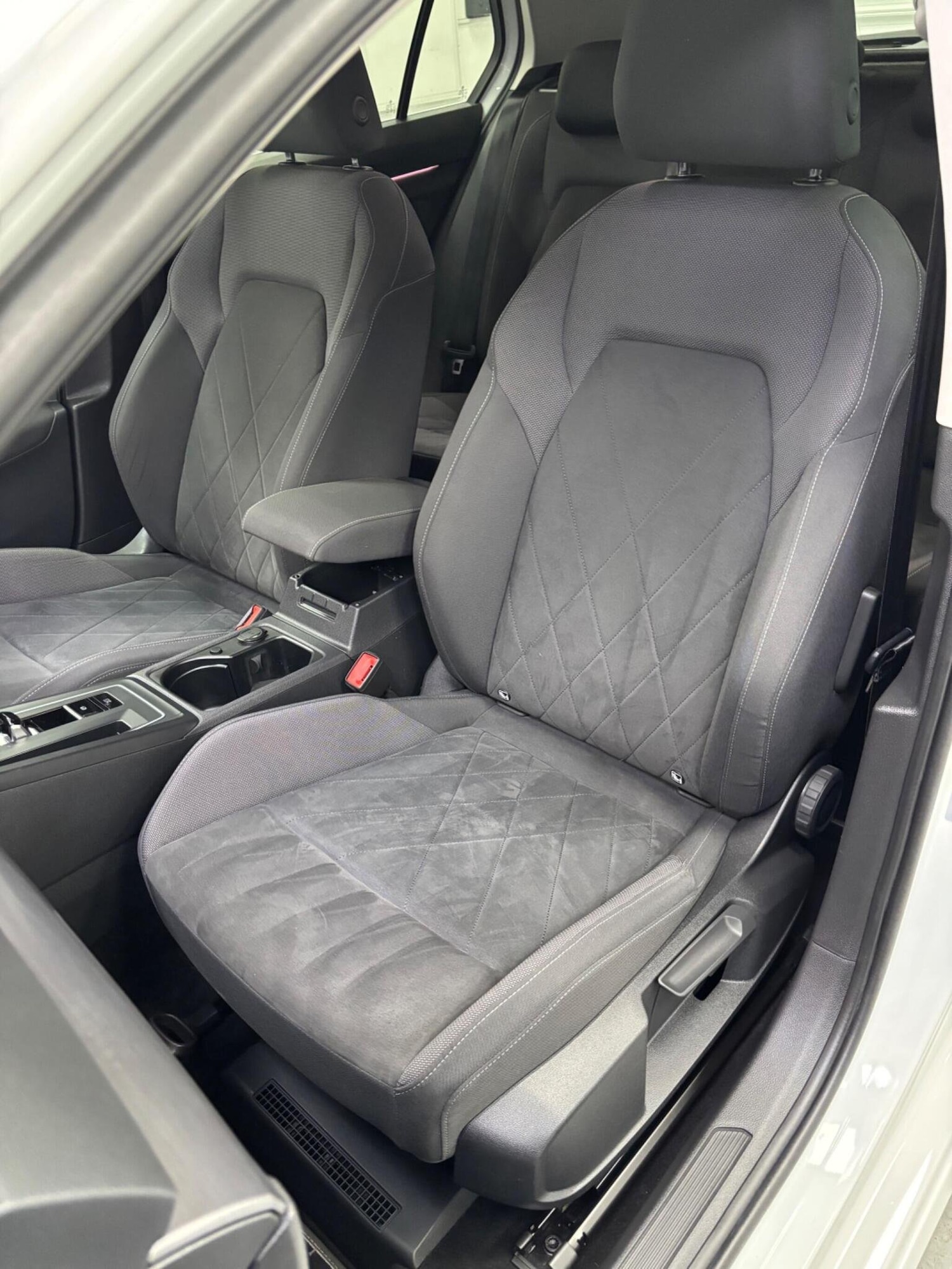 Used Volkswagen Golf 2020 for sale - 76324858: Photo 12