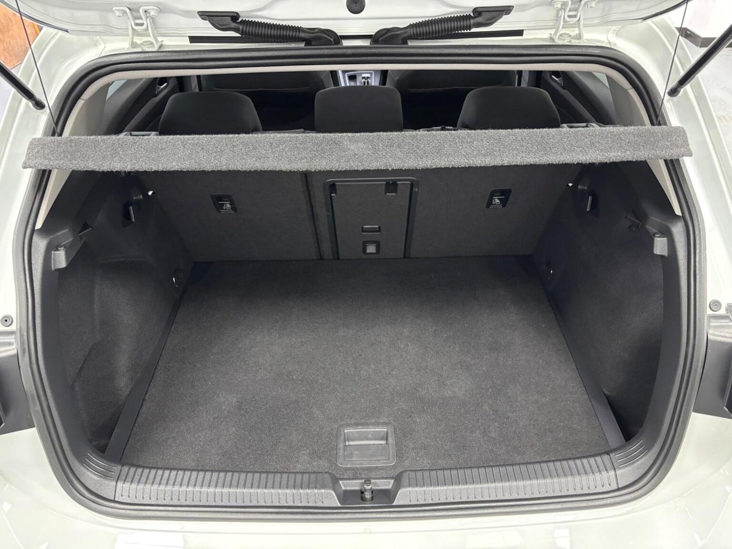 Used Volkswagen Golf 2020 for sale - 76324858: Photo 16