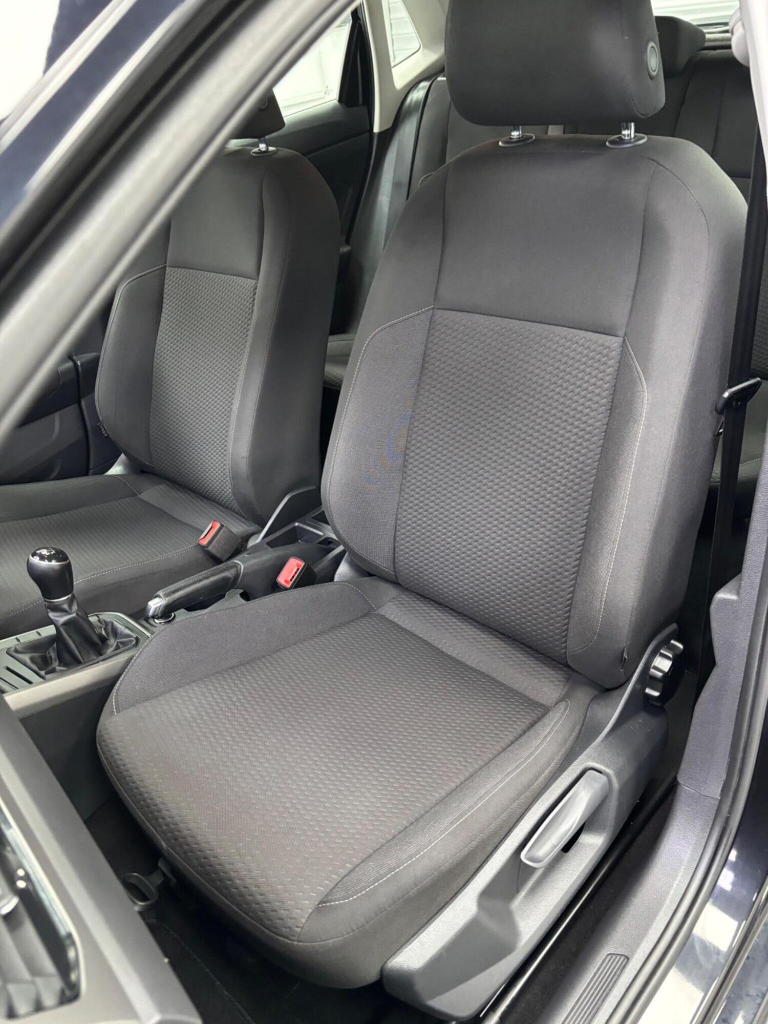 Used Volkswagen Polo 2018 for sale - 76324866: Photo 11