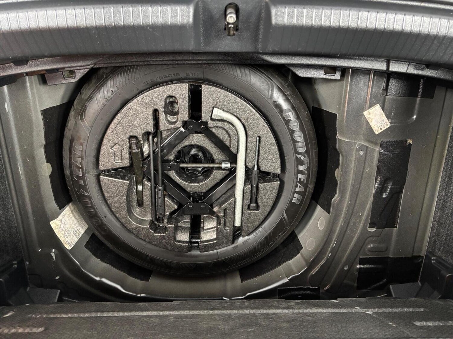 Used Volkswagen Polo 2018 for sale - 76324866: Photo 16