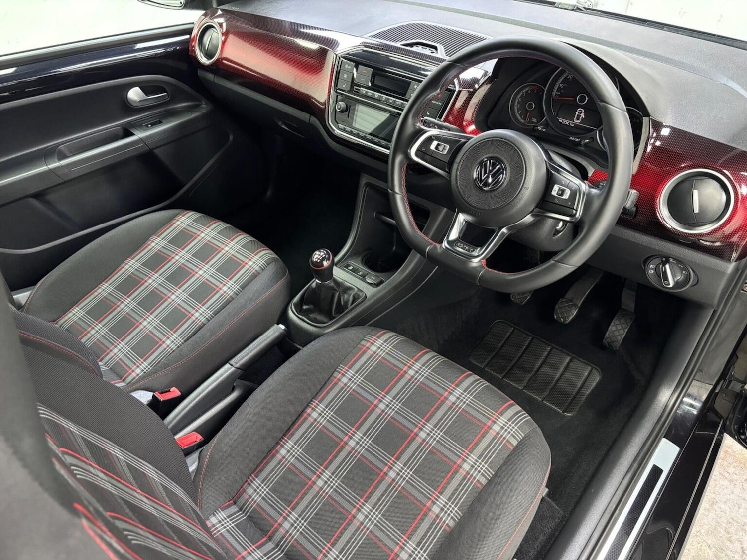 Used Volkswagen up! 2018 for sale - 76358215: Photo 10