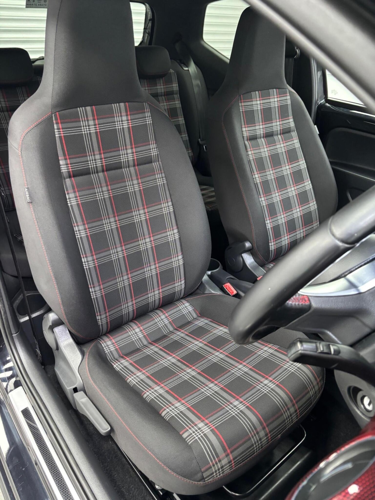 Used Volkswagen up! 2018 for sale - 76358215: Photo 11