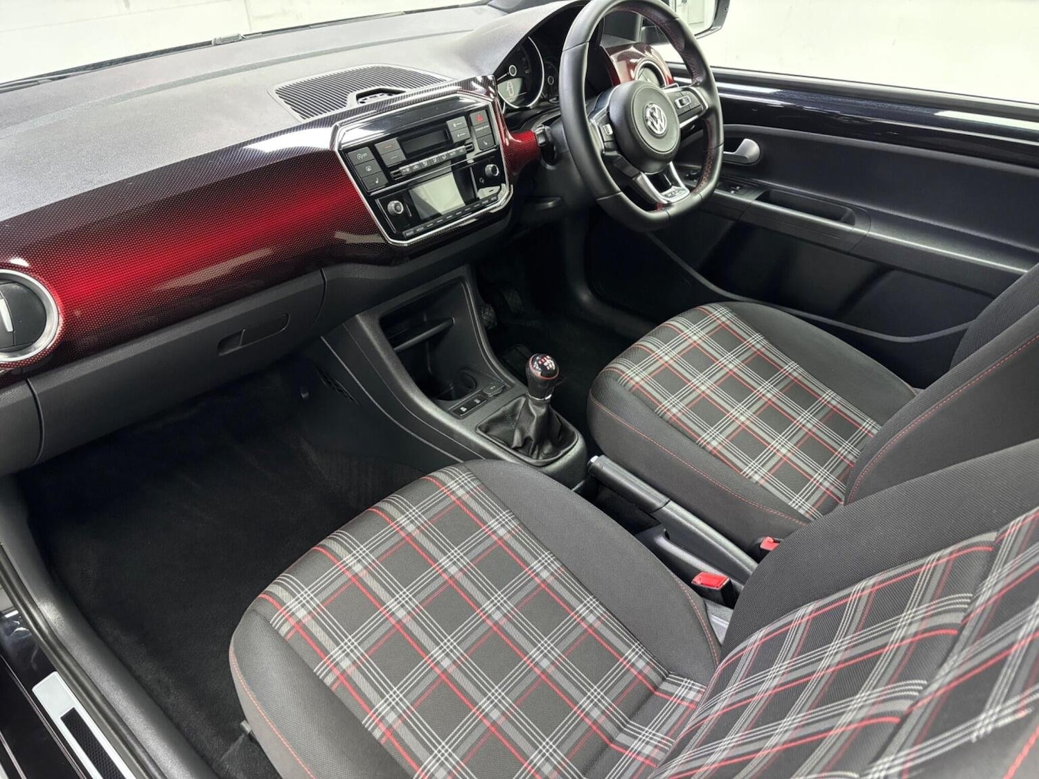 Used Volkswagen up! 2018 for sale - 76358215: Photo 12