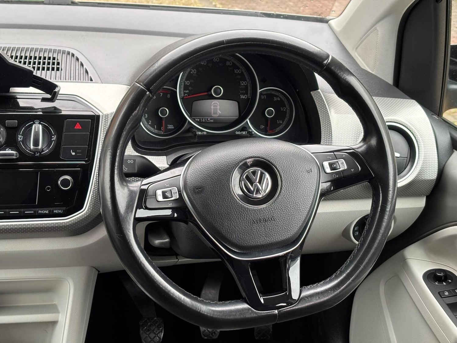 Used Volkswagen up! 2018 for sale - 76483002: Photo 10
