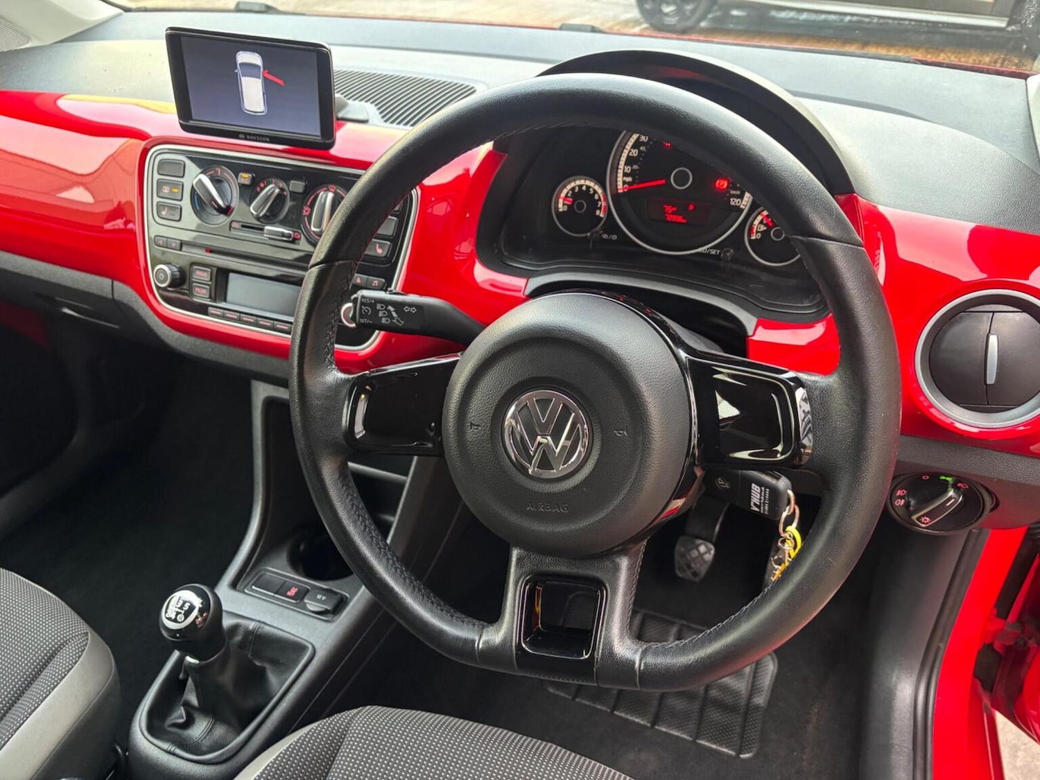 Used Volkswagen up! 2014 for sale - 76560057: Photo 14