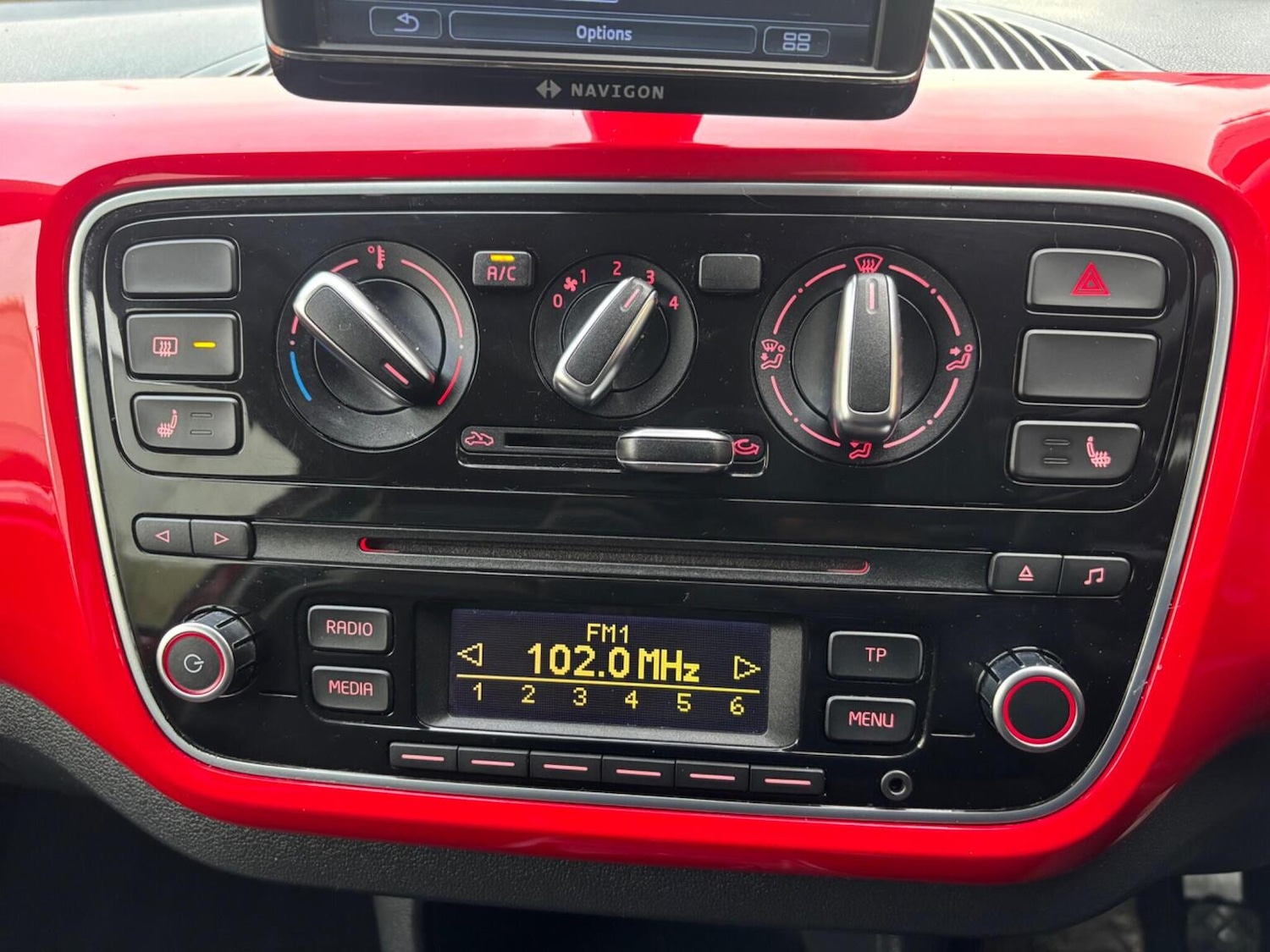 Used Volkswagen up! 2014 for sale - 76560057: Photo 19