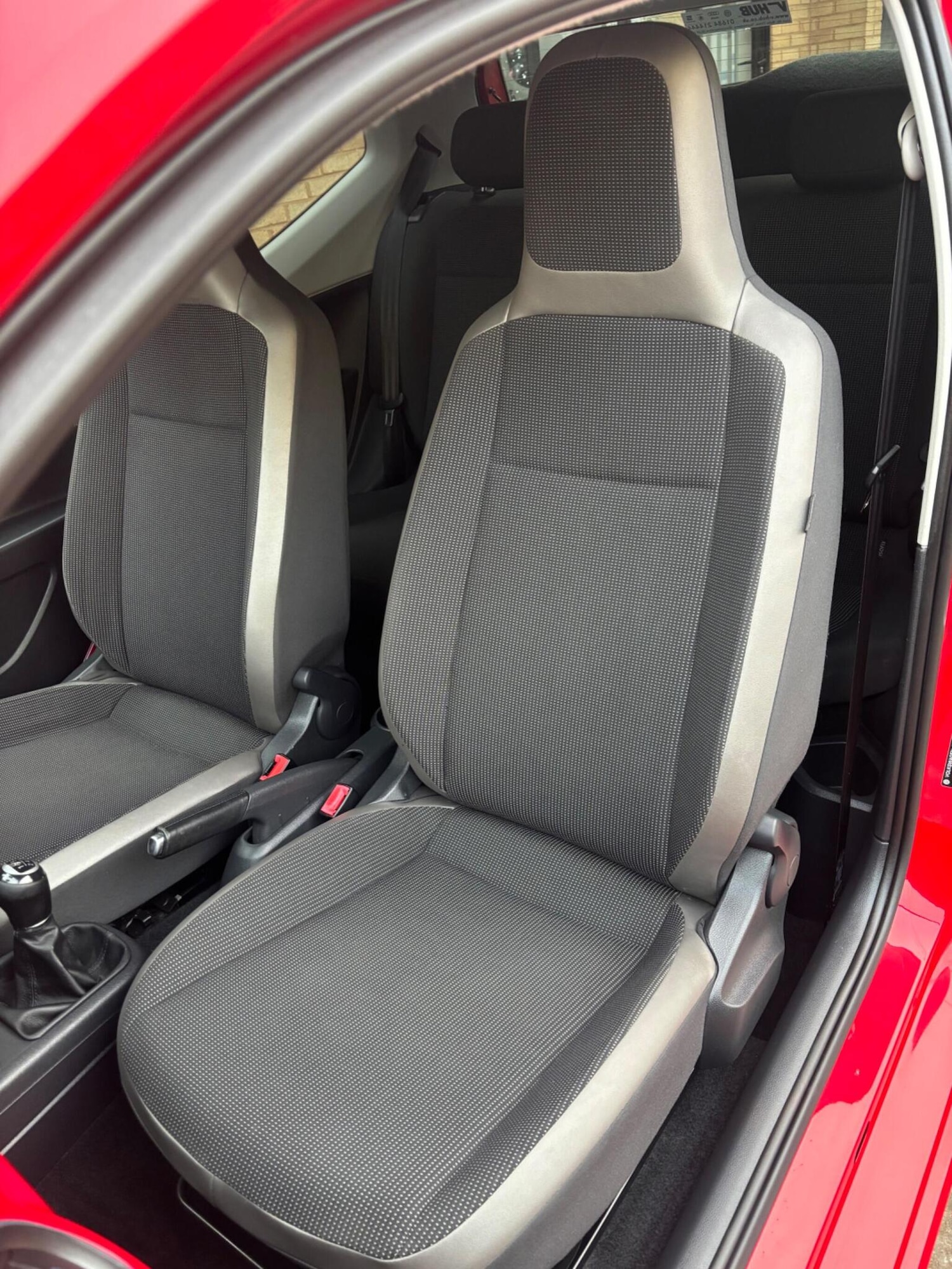 Used Volkswagen up! 2014 for sale - 76560057: Photo 28