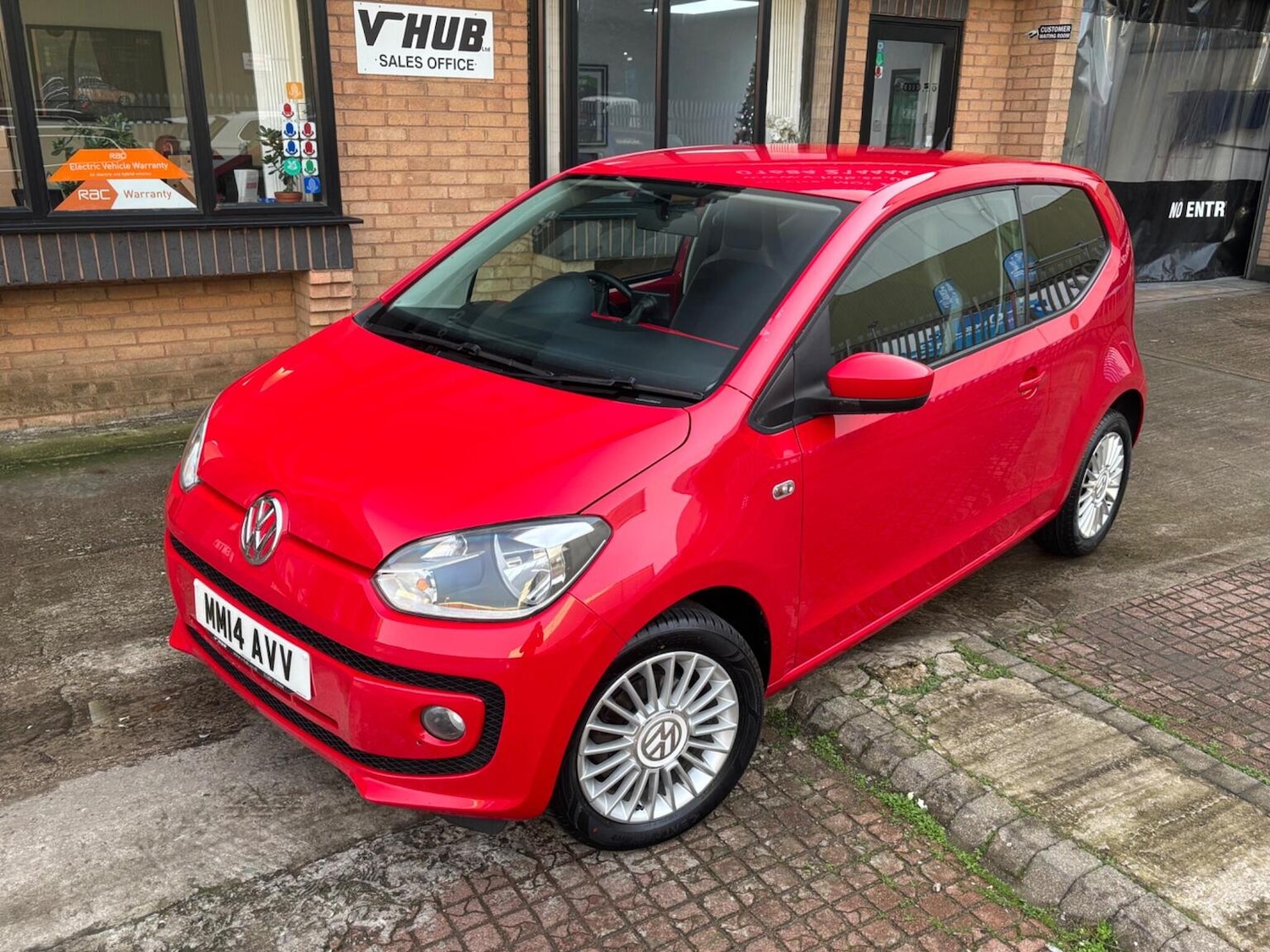 Used Volkswagen up! 2014 for sale - 76560057: Photo 3