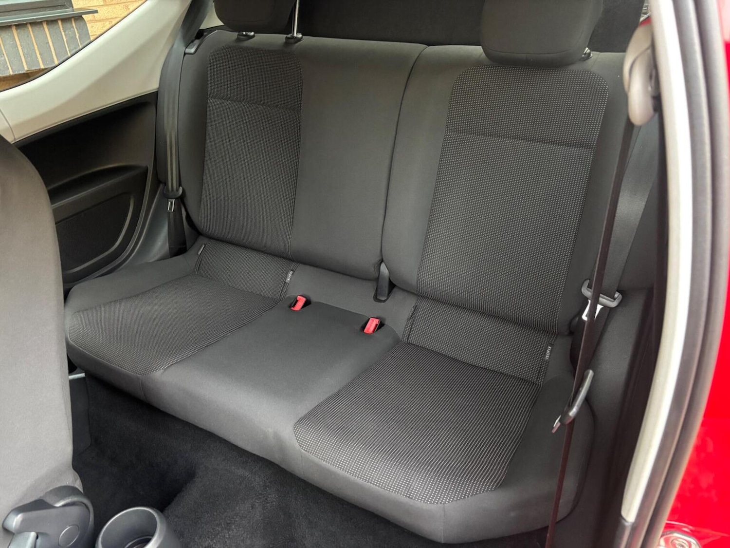 Used Volkswagen up! 2014 for sale - 76560057: Photo 30