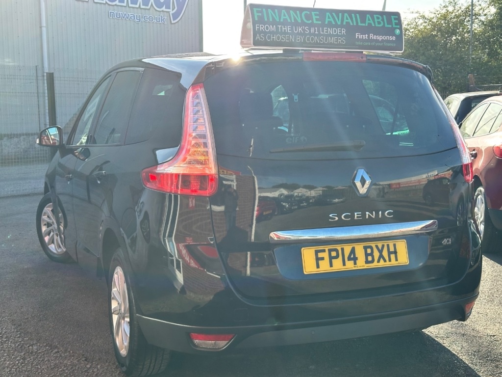 Used Renault Grand Scenic 2014 for sale - 76222952: Photo 16