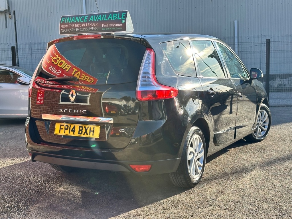 Used Renault Grand Scenic 2014 for sale - 76222952: Photo 2