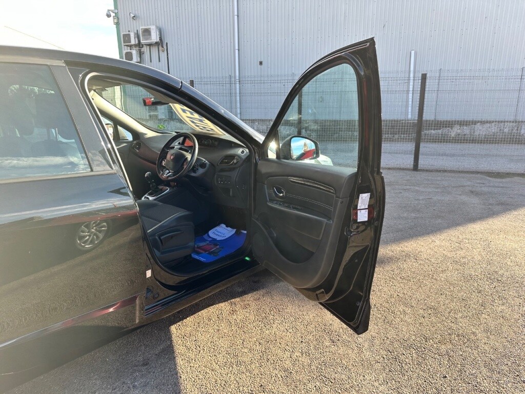 Used Renault Grand Scenic 2014 for sale - 76222952: Photo 5