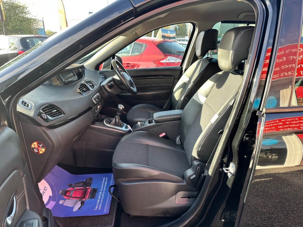 Used Renault Grand Scenic 2014 for sale - 76222952: Photo 6