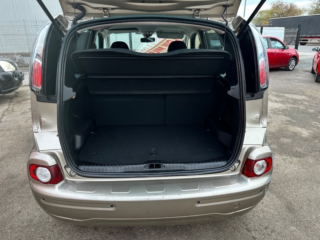 Used Citroen C3 Picasso 2010 for sale - 76469412: Photo 16