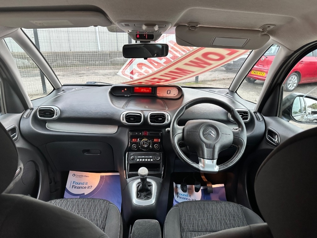 Used Citroen C3 Picasso 2010 for sale - 76469412: Photo 7