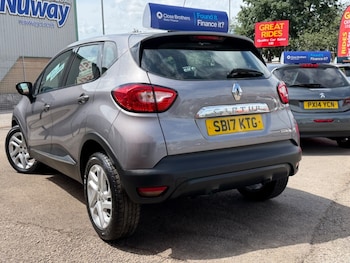 Used Renault Captur 2017 for sale - 79008790: Photo