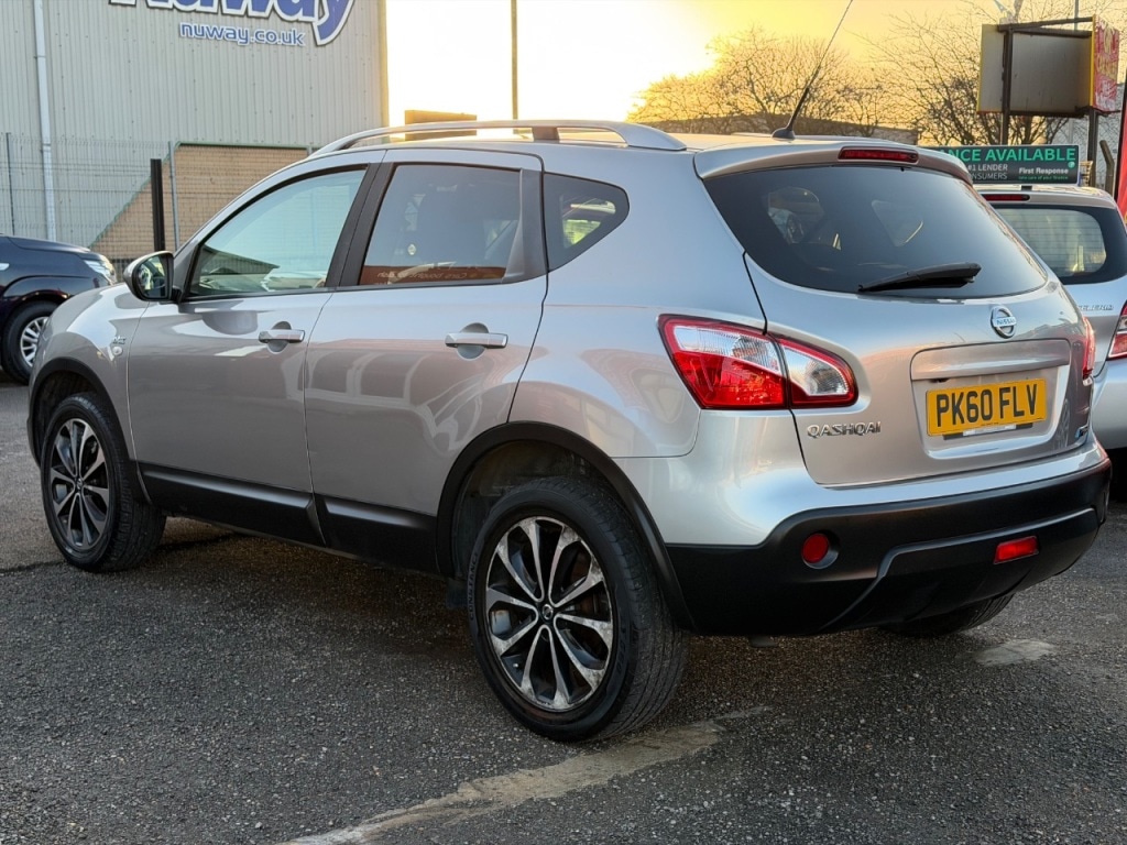 Used Nissan Qashqai 2010 for sale - 77013930: Photo 2