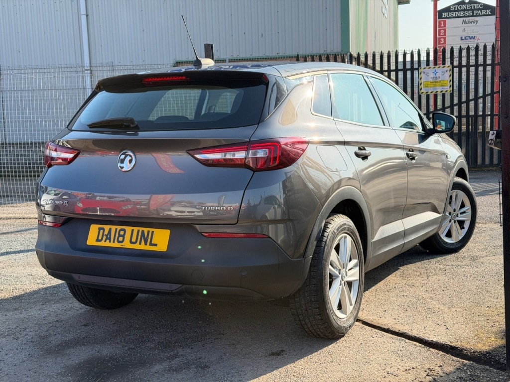 Used Vauxhall Grandland X 2018 for sale - 77774925: Photo 2