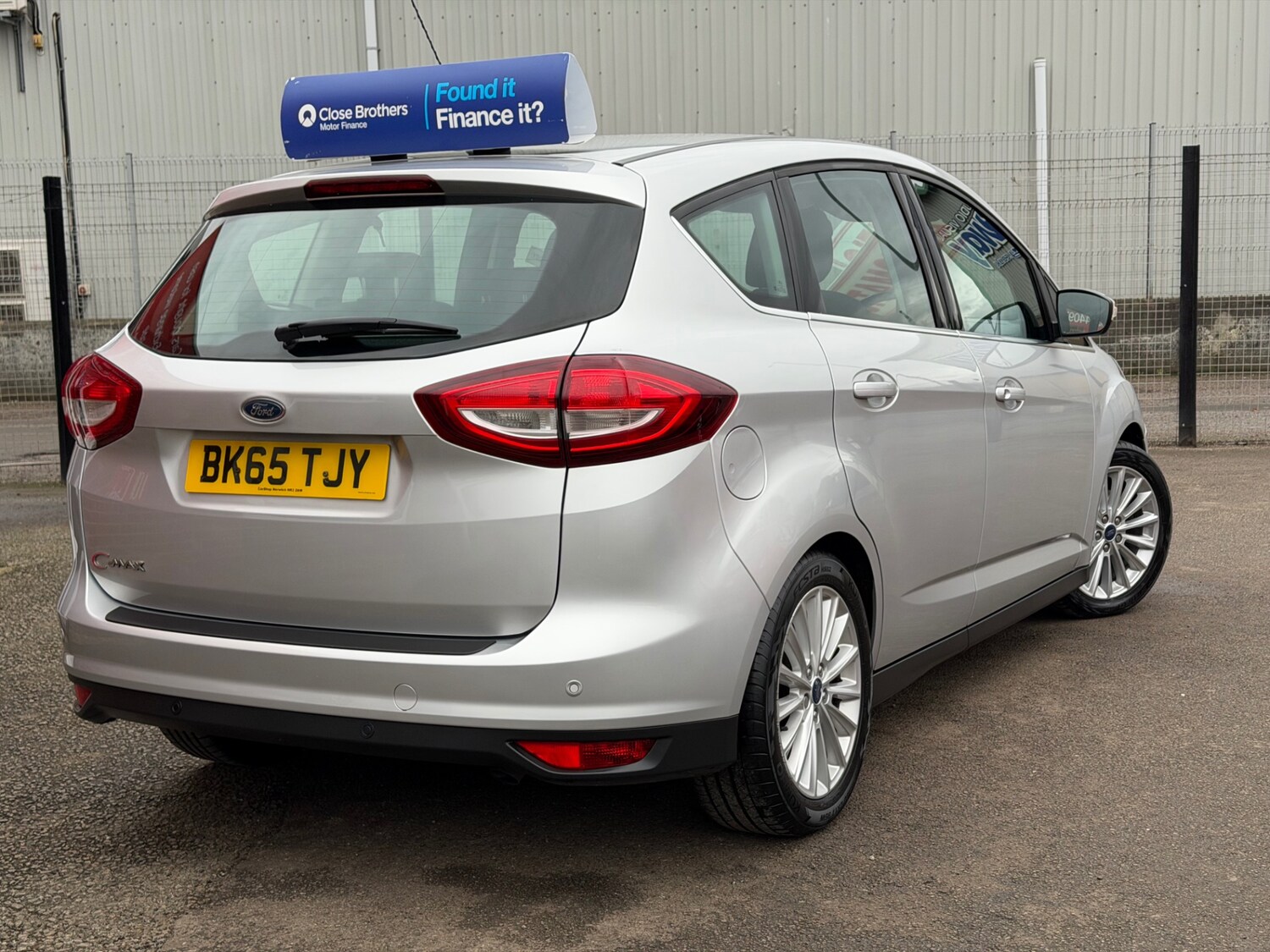 Used Ford C-Max 2015 for sale - 77676125: Photo 2