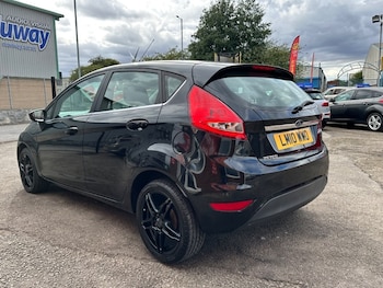 Used Ford Fiesta 2010 for sale - 75911065: Photo