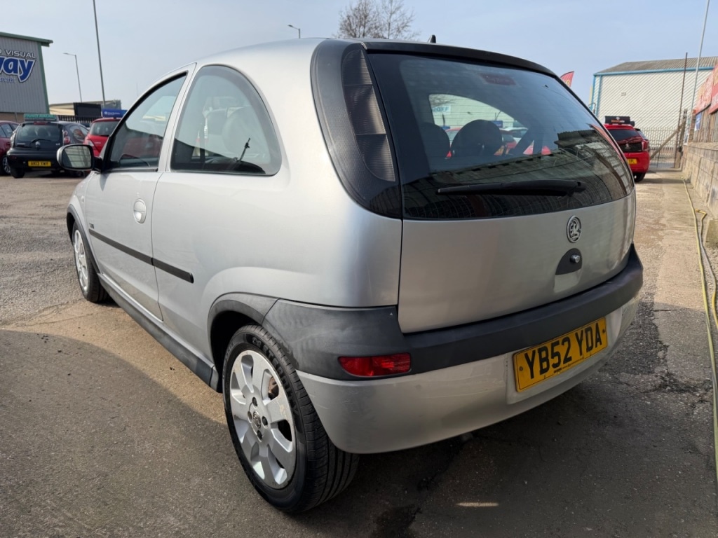 Used Vauxhall Corsa 2003 for sale - 78090869: Photo 4