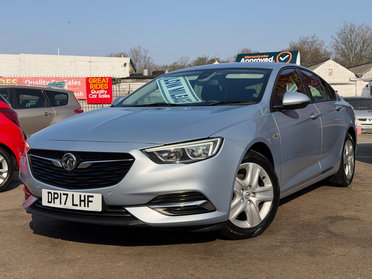 Used Vauxhall Insignia 2017 for sale - 77759294: Photo 3