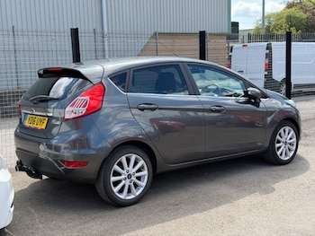 Used Ford Fiesta 2016 for sale - 78682247: Photo