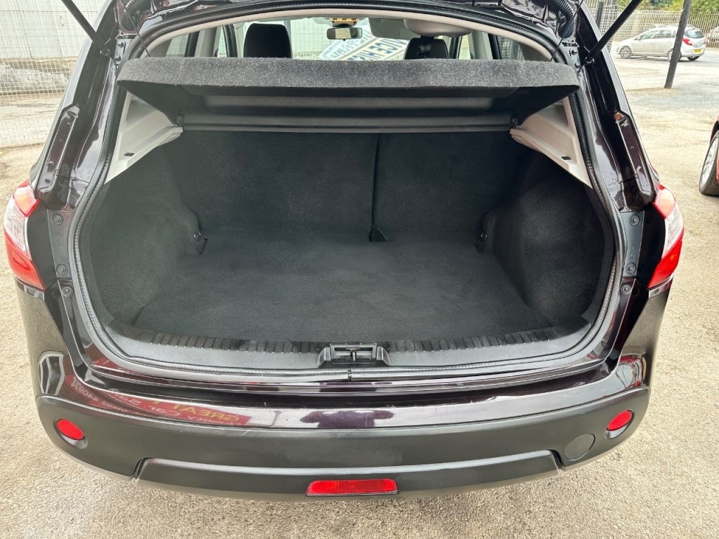 Used Nissan Qashqai 2014 for sale - 76142821: Photo 22