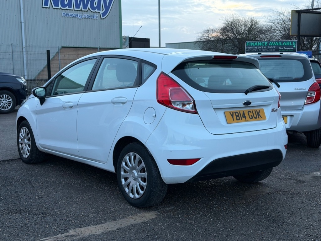 Used Ford Fiesta 2014 for sale - 76863142: Photo 2