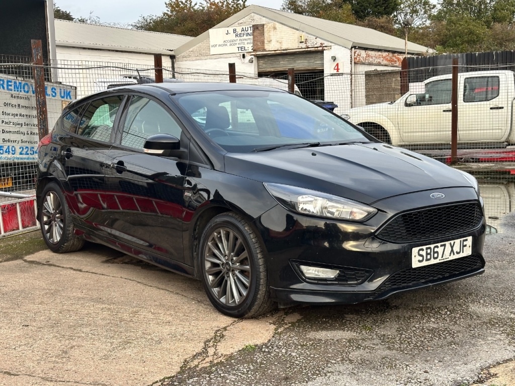Used Ford Focus 2017 for sale - 76405773: Photo 3