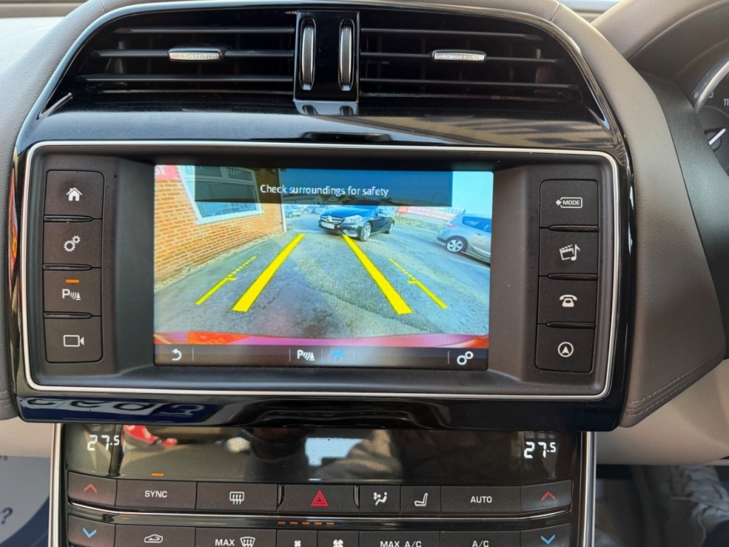 Used Jaguar XE 2016 for sale - 77774926: Photo 10