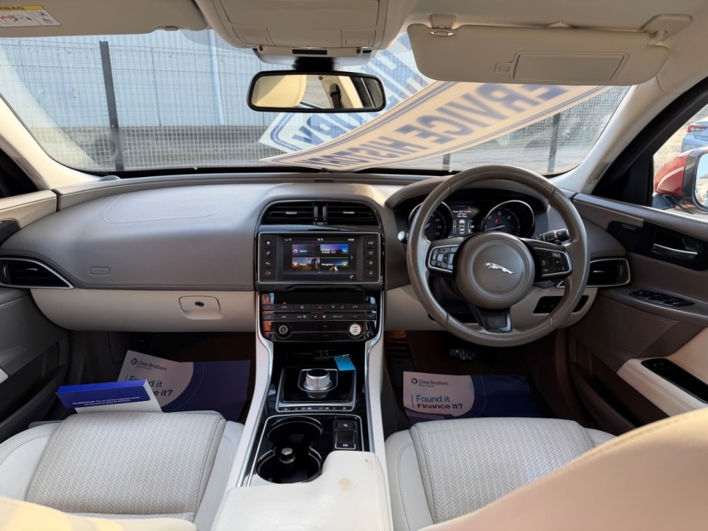 Used Jaguar XE 2016 for sale - 77774926: Photo 7