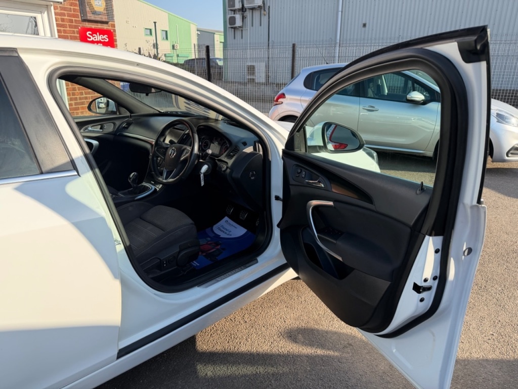Used Vauxhall Insignia 2013 for sale - 78181982: Photo 5