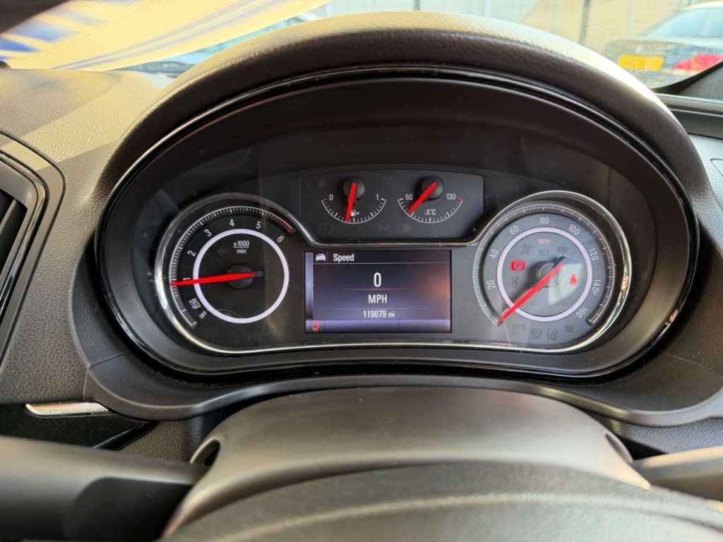 Used Vauxhall Insignia 2013 for sale - 78181982: Photo 9