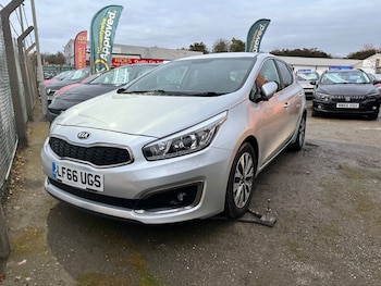 Used Kia Ceed 2016 for sale - 76508790: Photo