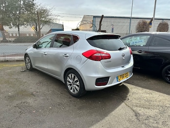 Used Kia Ceed 2016 for sale - 76508790: Photo