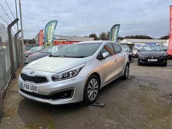 Used Kia Ceed 2016 for sale - 76508790: Photo
