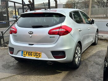 Used Kia Ceed 2016 for sale - 76508790: Photo