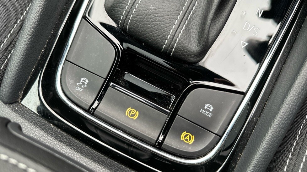 Used Skoda Karoq 2022 for sale - 76297452: Photo 32