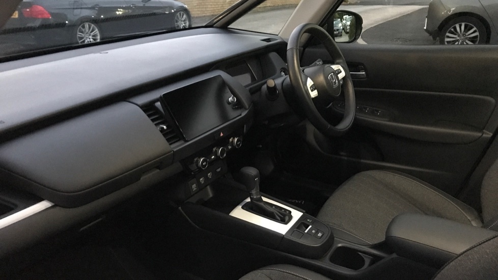 Used Honda Jazz 2024 for sale - 76869221: Photo 2