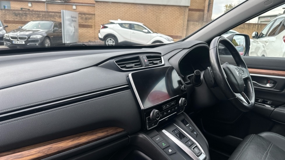 Used Honda CR-V 2020 for sale - 76074457: Photo 2