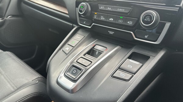 Used Honda CR-V 2020 for sale - 76074457: Photo 28