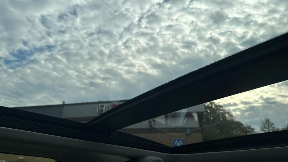 Used Honda CR-V 2020 for sale - 76074457: Photo 30