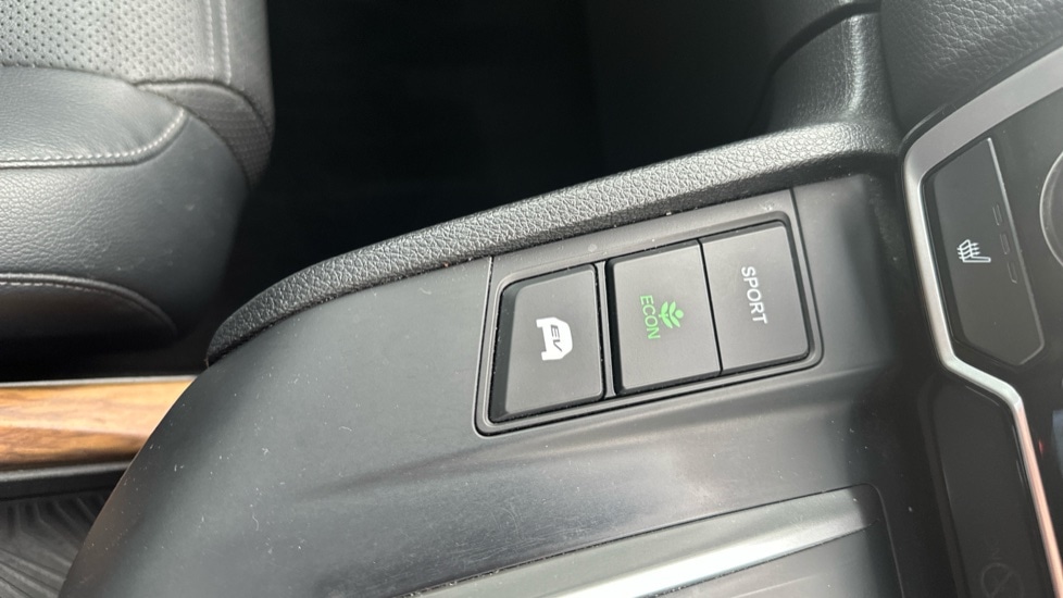 Used Honda CR-V 2020 for sale - 76074457: Photo 34