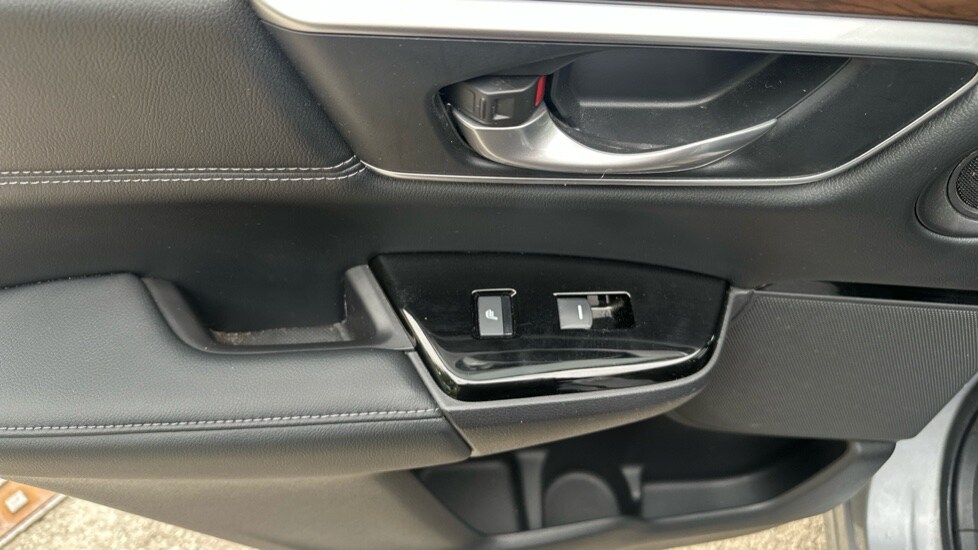 Used Honda CR-V 2020 for sale - 76074457: Photo 37